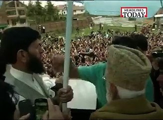 Kashmir wave Pakistani Flag