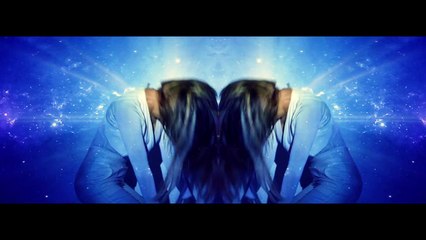 Thalía - Solo Parecía Amor (Official Video)