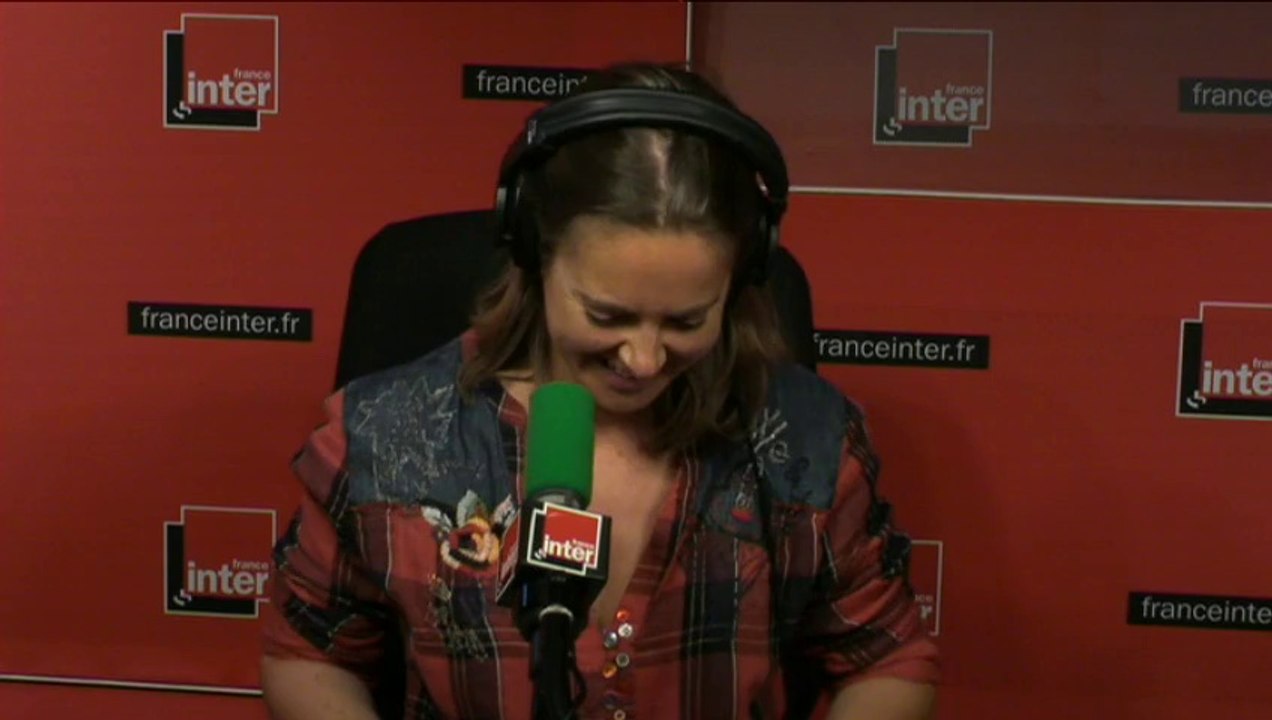 Le Billet de Charline : "10 ans à suivre la politique sans aucune main au cul !"
