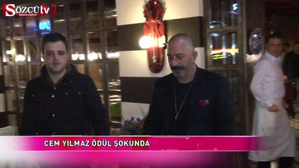 Cem Yılmaz ödül şokunda