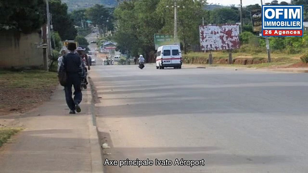 Vente Maison / Villa ANTANANARIVO (TANANARIVE) - Madagascar - Une grande maison de 200 m2 de surface bâtie sur 1095 m2 de terrain en bord de route principale à 2 pas de l'aéroport Ivato