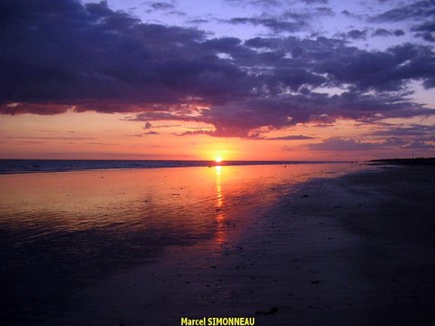 AU-DESSUS DES ETOILES