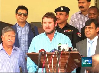 Alistair campbell speaks to media in Lahore