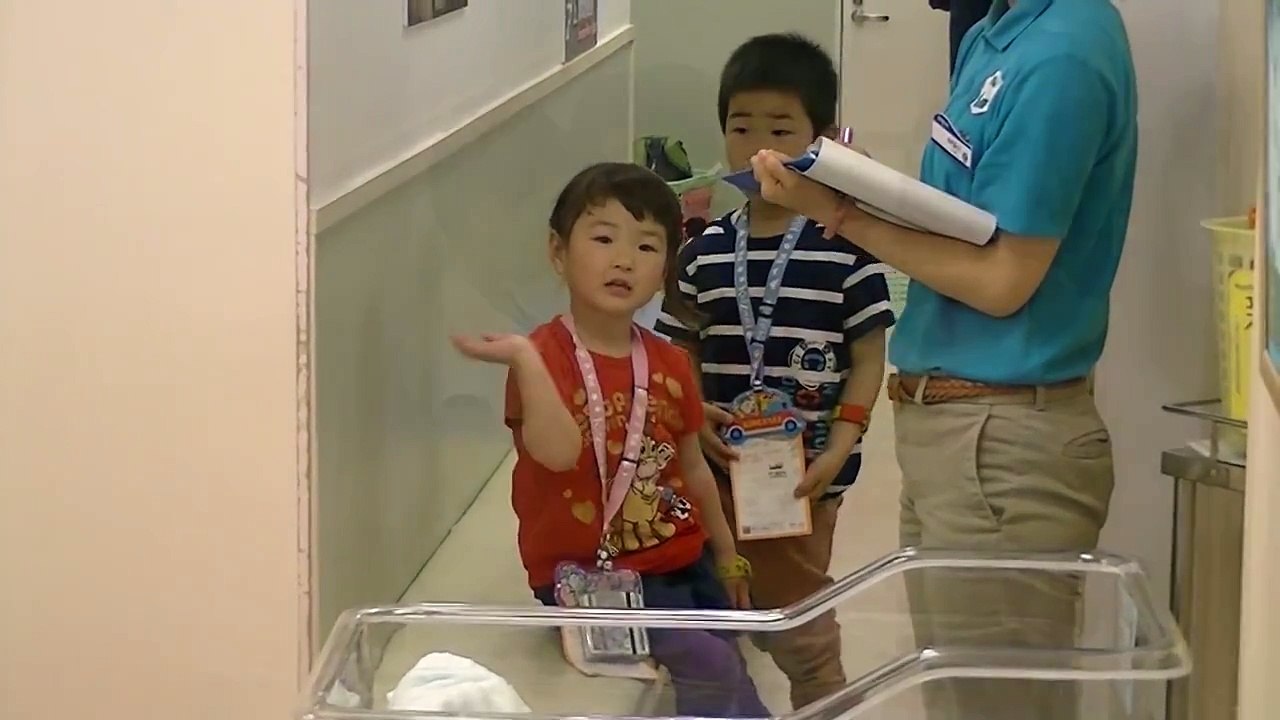 キッザニア 新生児室で赤ちゃんのお世話 Kidzania Tokyo Nursery