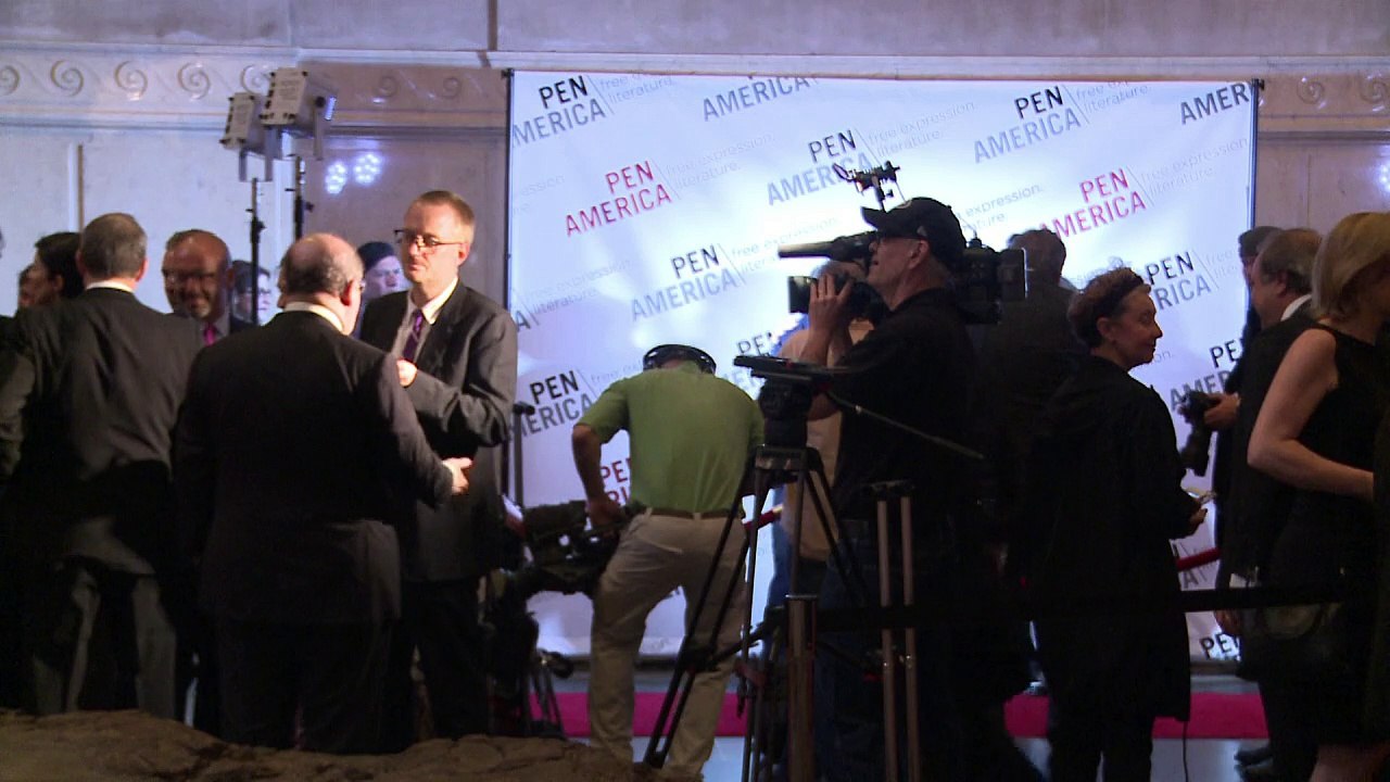 Charlie Hebdo receives PEN freedom of expression award