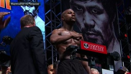 Mayweather, Pacquiao Make Weight