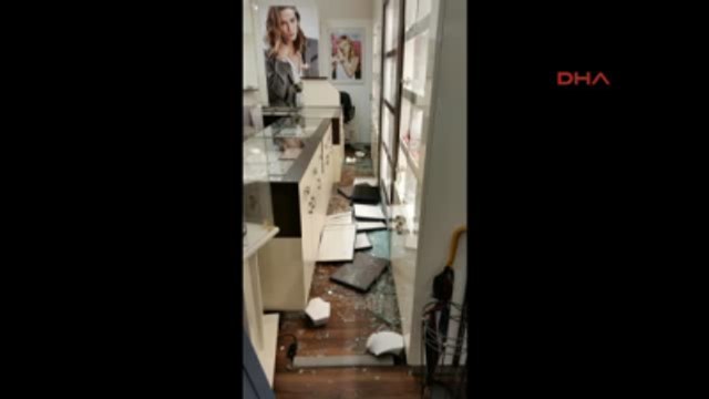 Türk'e Ait Kuyumcuyu Soymaya Çalışan Hırsızlara Suçüstü