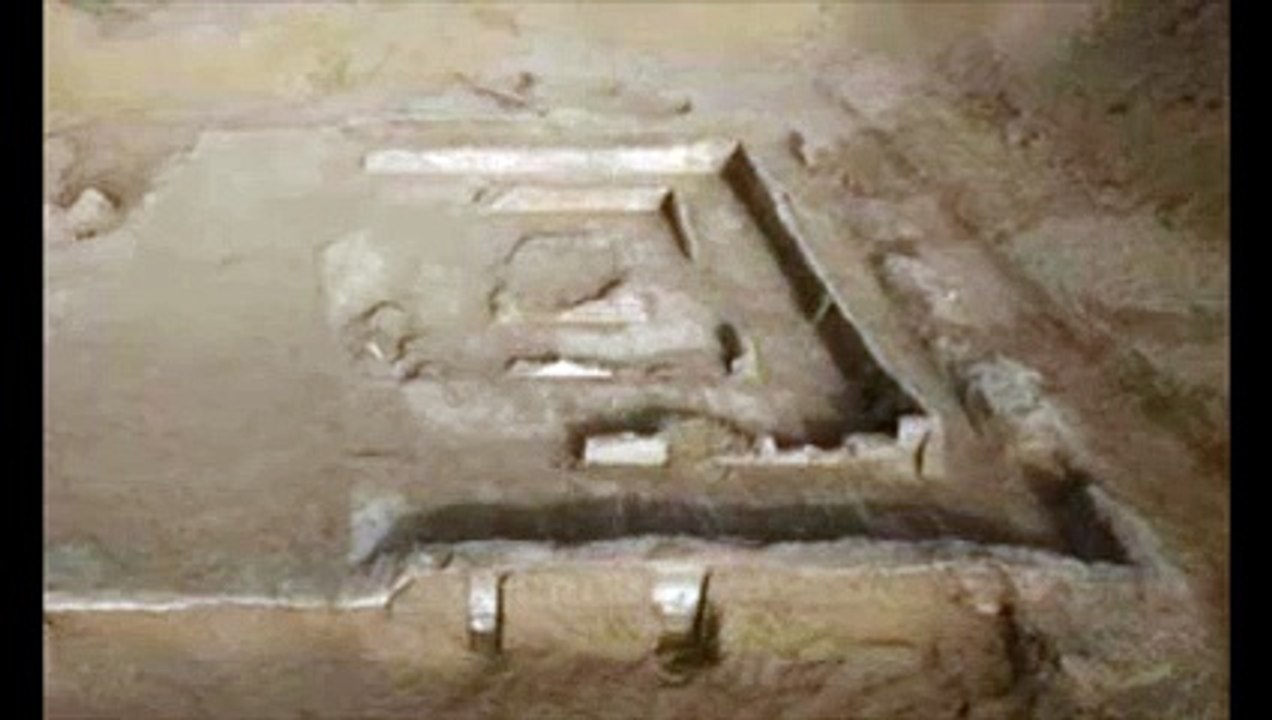 Des ruines Bouddhistes découvertes dans le désert du Taklamakan