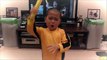 Niño de 5 años imita a la perfección los movimientos de Bruce Lee