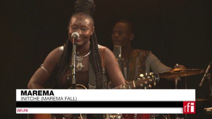 Marema chante "Initché" - Live à Paris (2)
