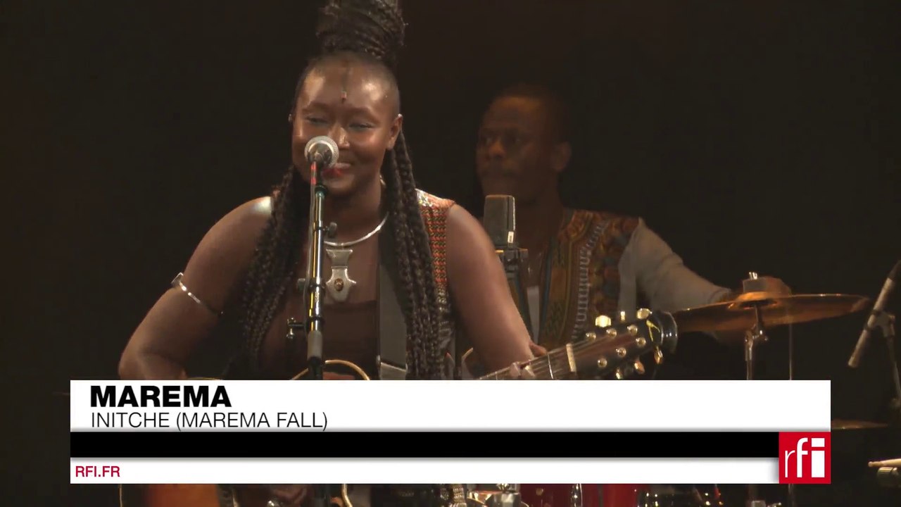 Marema chante "Initché" - Live à Paris (2)