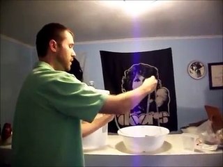 How to siphon wine to carboy w/o mouth. Transfer wine from fermenter to demijohn buy carboy