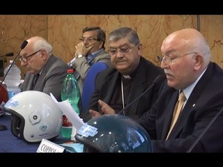 Napoli - Sicurezza stradale, Sepe: "Non correre, 'a Maronna t'accumpagne" -1- (05.05.15)