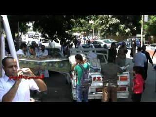 أنصار «عمر عبد الرحمن» يعتصمون أمام السفارة الأمريكية