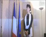 Daw Aung San Suu Kyi gets Honour Prize from French