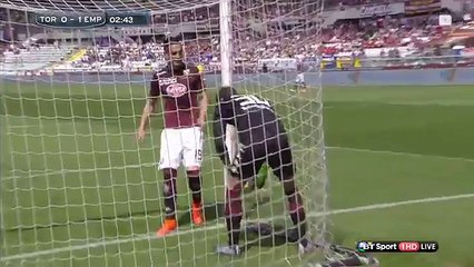 فيديو .. هدف غريب يسجله حارس تورينو في مرماه
