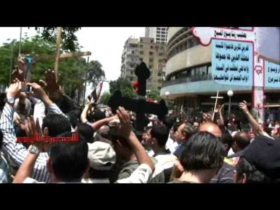 «أقباط ماسبيرو» يتراجعون عن تعليق الاعتصام