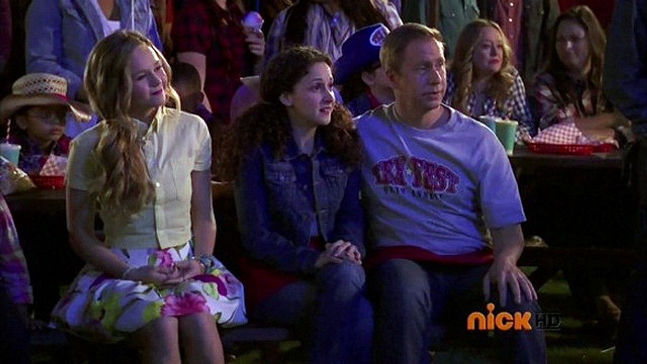 Bella and the Bulldogs Season 1 Episode 17 - Bu...