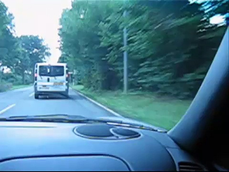 Porsche 996 in action