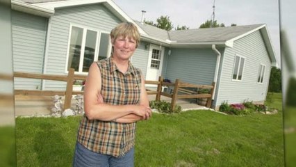 Ashton Kutcher Remodeled His Mom's House