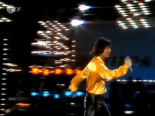 Cliff Richard - We Don t Talk Anymore - Promo Video