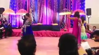 Balam Pichkari Pakistani Mehndi Dance Wedding Dances Girls Side