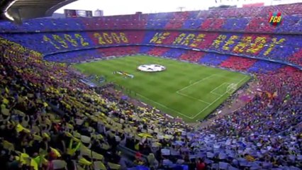 Torcida do Barça dá show com mosaico antes de jogo com Bayern