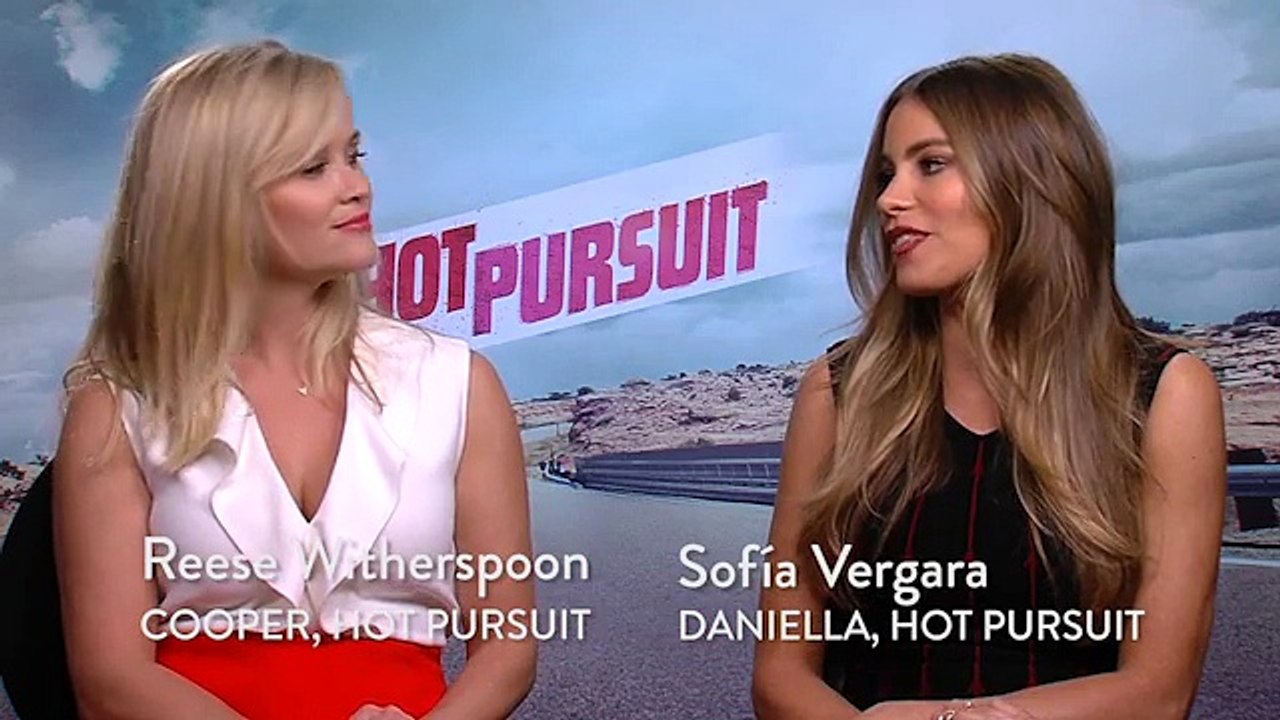 Reese Witherspoon: Sofia Vergara Was "Really Nervous" For Their Hot Pursuit Makeout Sesh