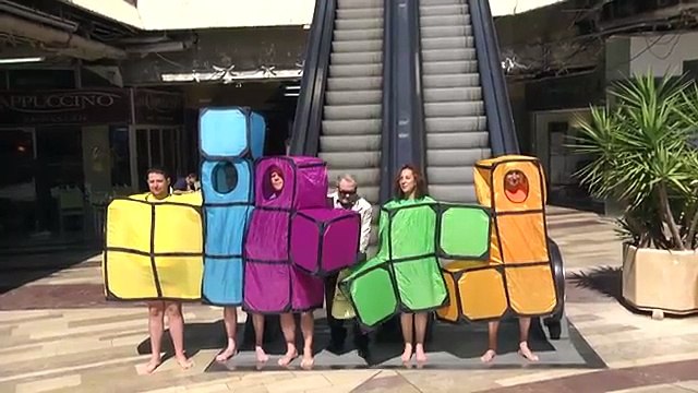 Grand fan de Tetris, Rémi Gaillard se lance dans une nouvelle parodie !