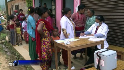 Mass vaccination in quake-hit Nepal villages