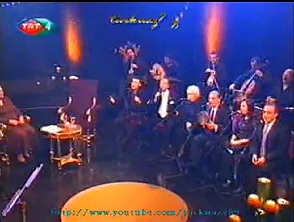 HÜSEYNÎ FASLI *Ezelden âşînanım ben ezelden hem-zebânımsın*