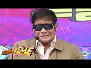 Descargar video: It's Showtime Kalokalike Face 3: Fernando Poe Jr.