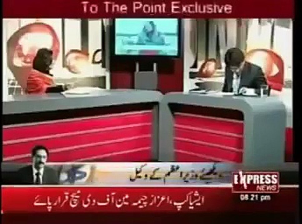 شاہ زیب خانزادہ نےماروی میمن کو لائیوشومیں تهپڑرسیدکردئیے
