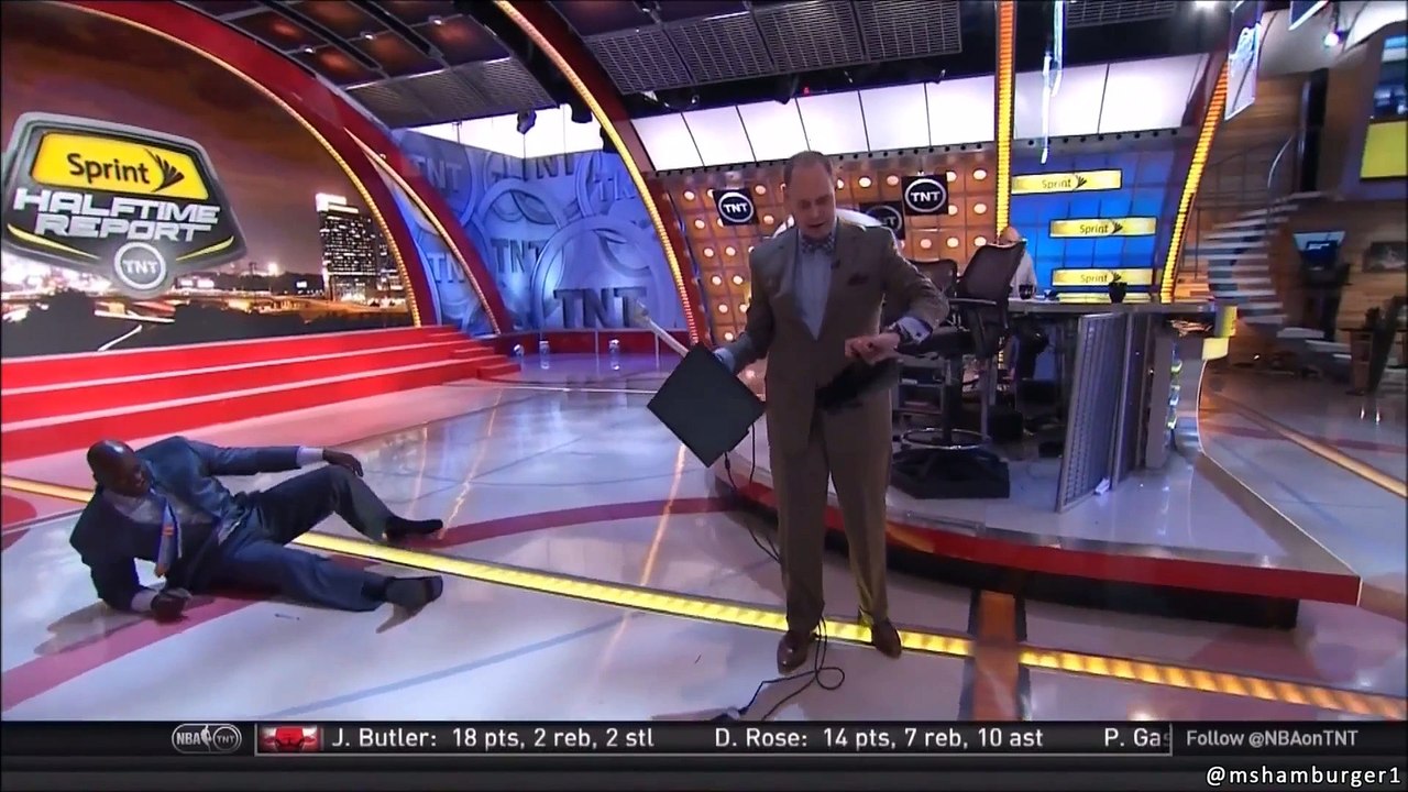 L'énorme chute de Shaquille O'Neal...