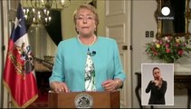 Şili Devlet Başkanı Bachelet bütün kabinenin istifasını istedi