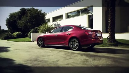 Maserati sublime ses modèles grâce à Geneviève Morton