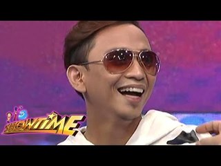 Video herunterladen: It's Showtime Kalokalike Face 3: Jhong Hilario 2