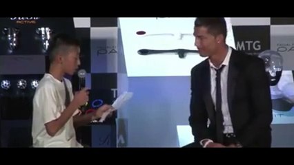 Cristiano Ronaldo defends Japanse kid on TV #RESPECT