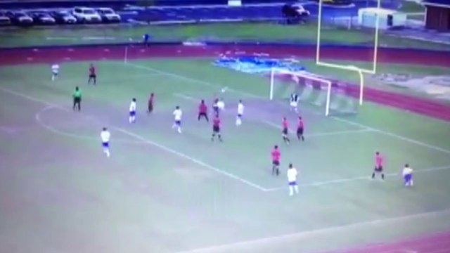 Un double retourné acrobatique somptueux !