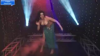 Young girl belly dance performance on arabic song