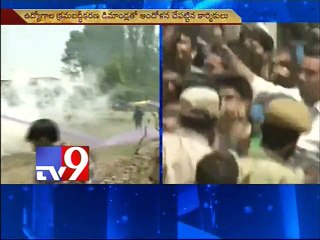 Srinagar tense as police fires at protesting contract workers