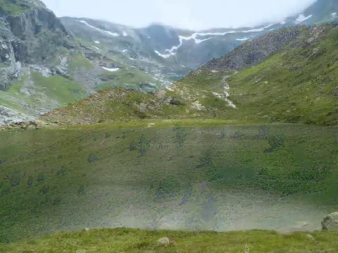 Vacances ? Voyageurs d'ici et d'ailleurs, du monde : Regardez par ici