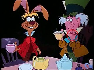 Les Disney et le signe du cornu : subliminal satanisme (sex et démon) - YouTube [360p]