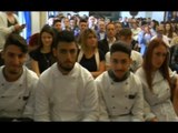 Napoli - Studenti degli Alberghieri al lavoro nelle mense per i poveri (06.05.15)