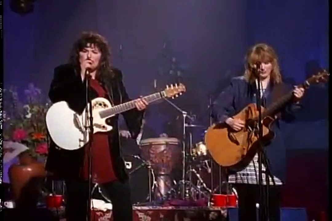 Heart - Alone- (Live) Acoustic