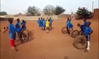Afrikalı Çocukların Futbol Eğitimi