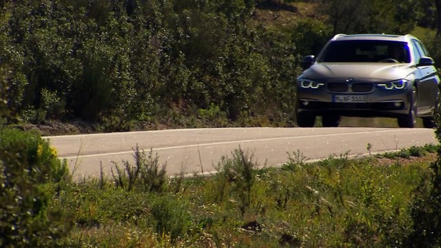 EM MOVIMENTO BMW 330d Touring 2016 Luxury Line