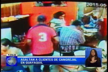 Asaltan a clientes de cangrejal en Guayaquil