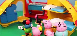 Mickey Mouse Clubhouse Peppa Pig and Minnie Mouse Daddy Pig Camping in Mickeys Camper ToysReview