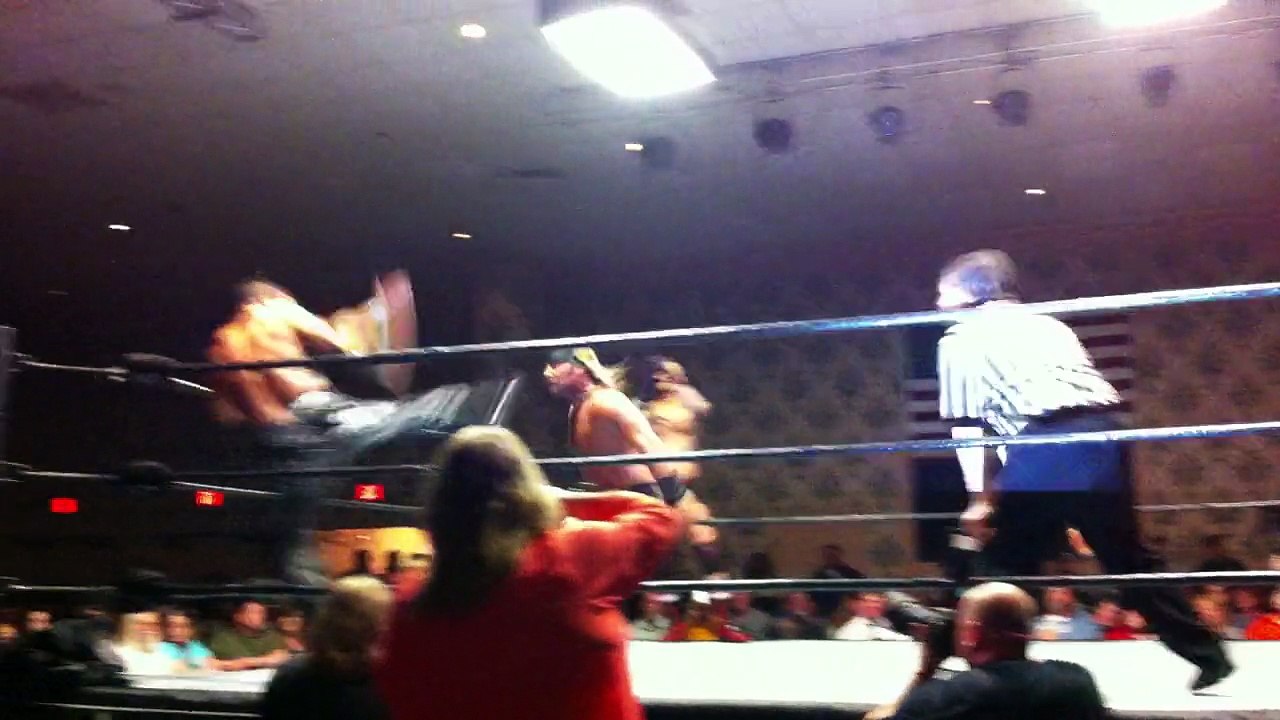 Too Cool (Grandmaster Sexay & Scotty 2 Hotty) vs. Chase Stevens & Crimson